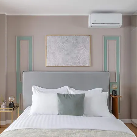Holt - Sublime Minty Green 1Br On The Park Bucarest Esterno foto