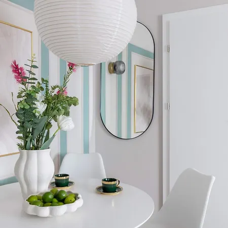 Holt - Sublime Minty Green 1Br On The Park Bucarest Esterno foto