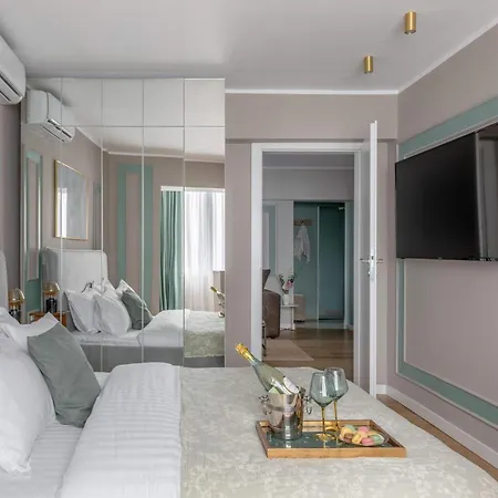 Holt - Sublime Minty Green 1Br On The Park Bucarest Esterno foto