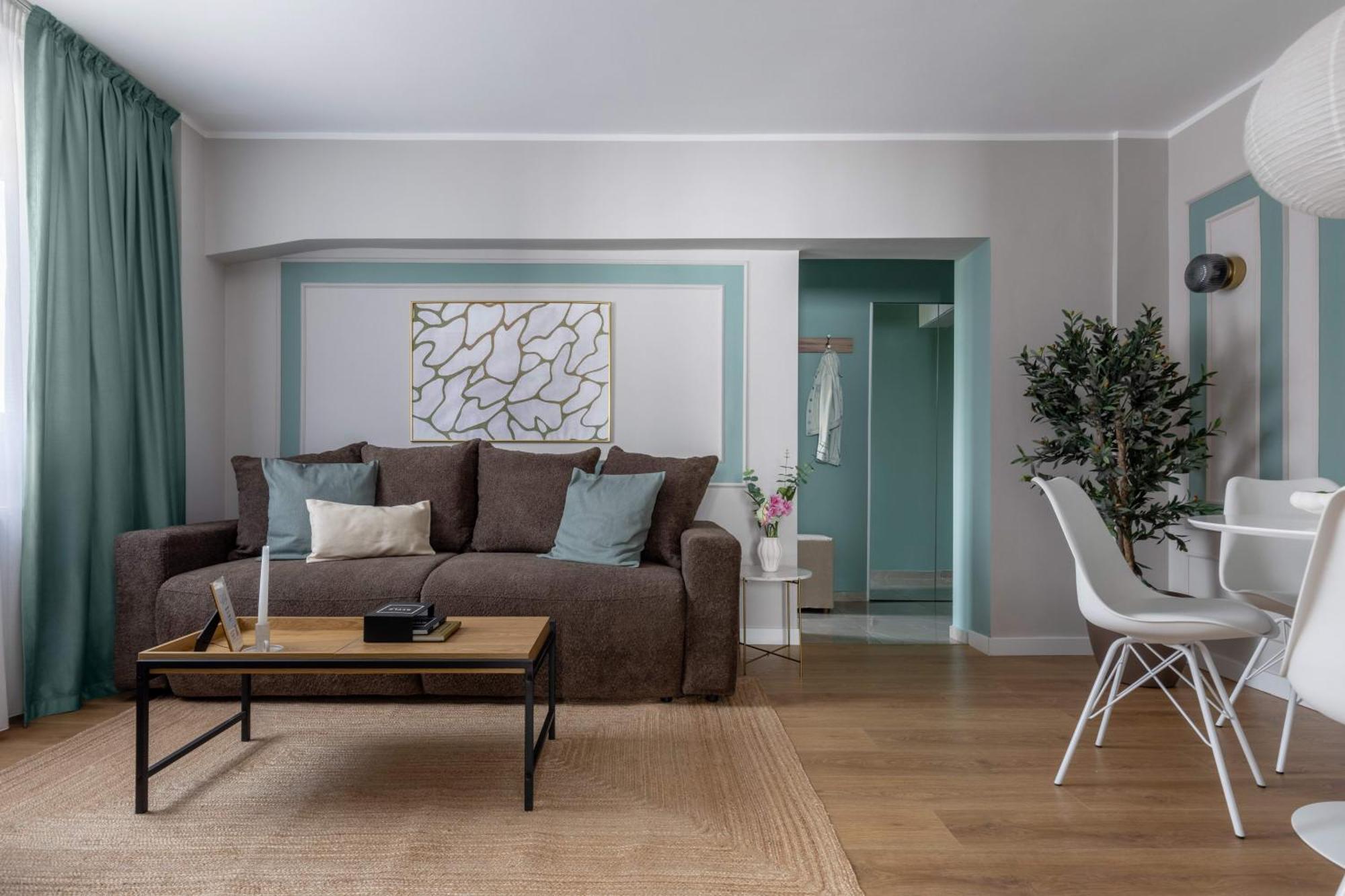 Holt - Sublime Minty 1br On The Park Bucarest