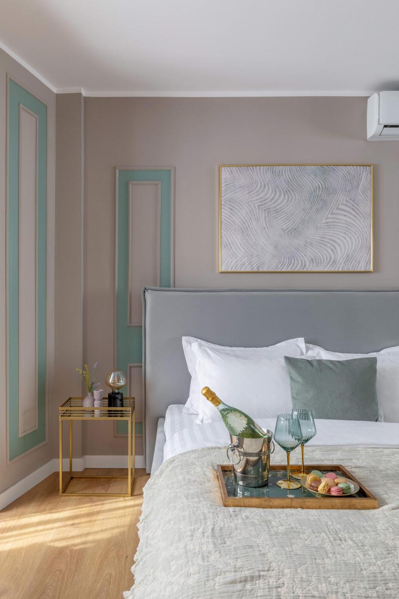 Holt - Sublime Minty 1br On The Park Apartament