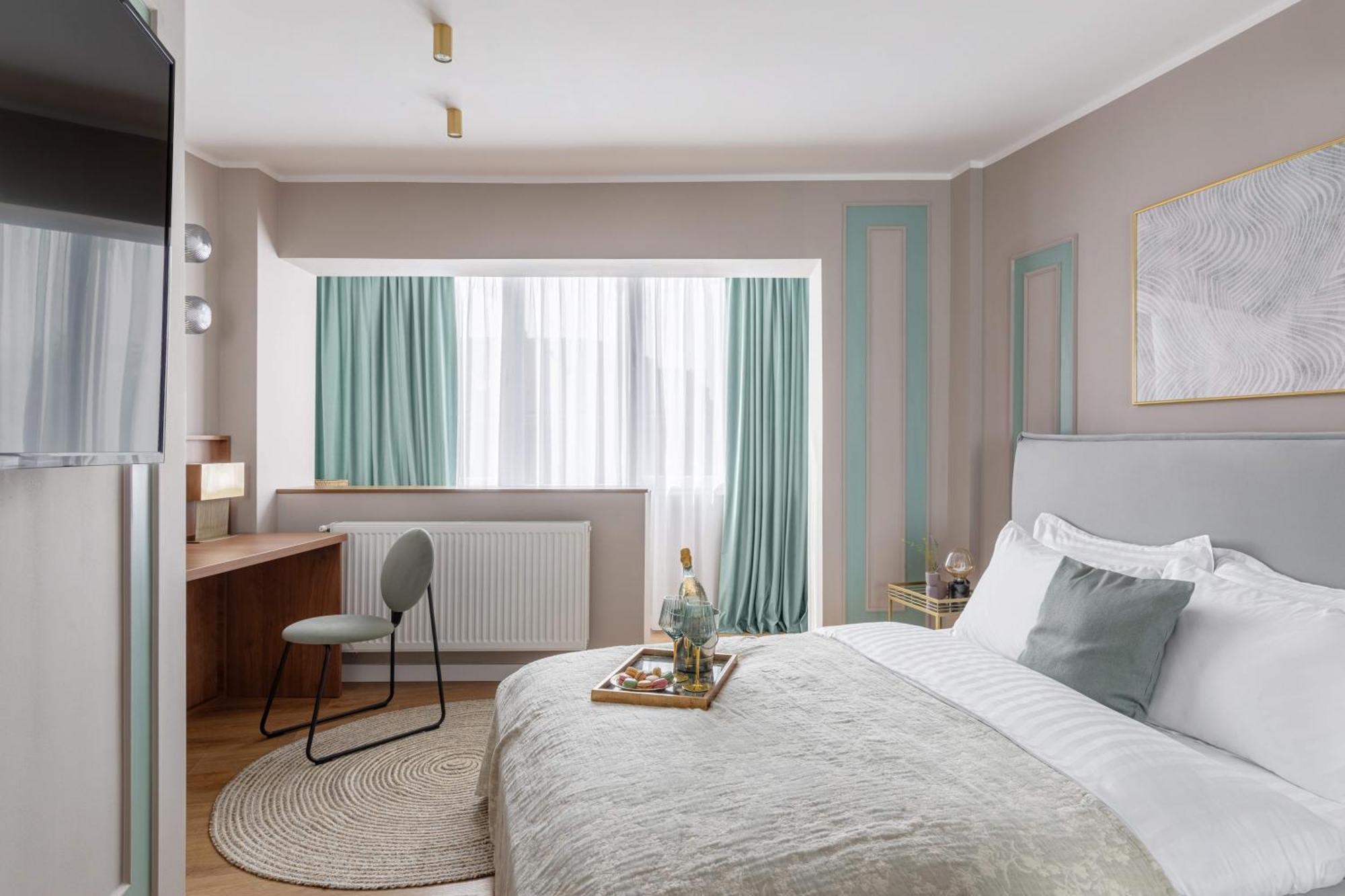 Holt - Sublime Minty 1br On The Park Bucarest