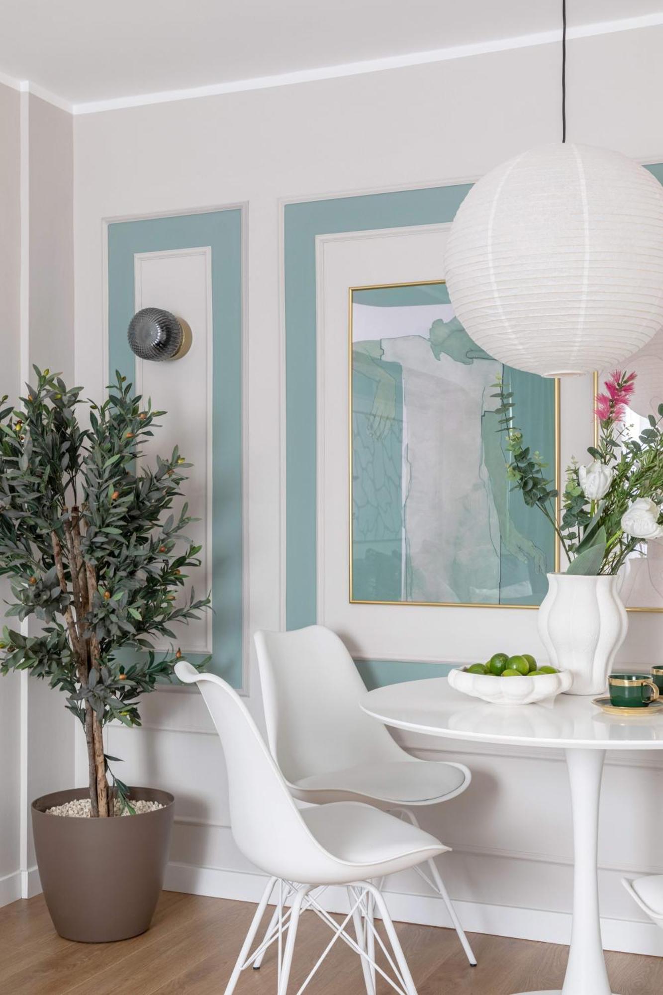 Holt - Sublime Minty 1br On The Park *